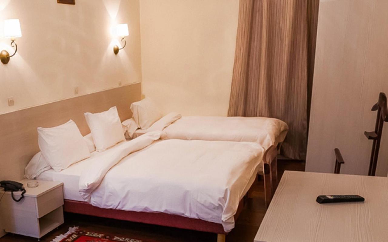 Hotel Suisse アルジェ エクステリア 写真